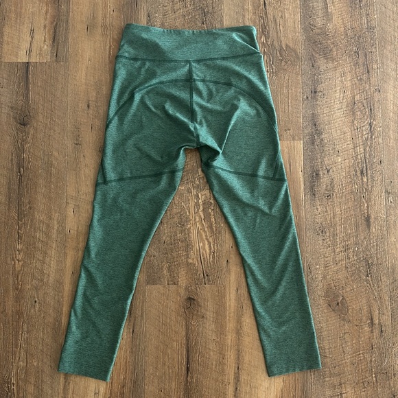 Outdoor Voices | Athletic Leggings - Picture 4 of 4